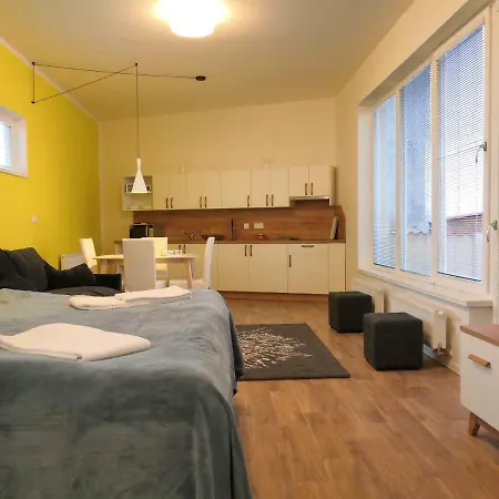 Apartment Folimanka R57 | Praguestars